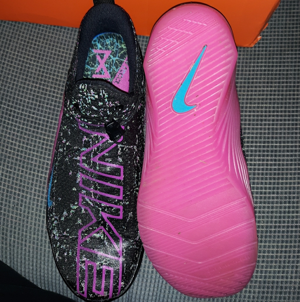 Nike Pink & Black REACT Metcon AMP shoes